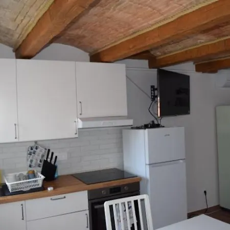 Apartament Scirenica *